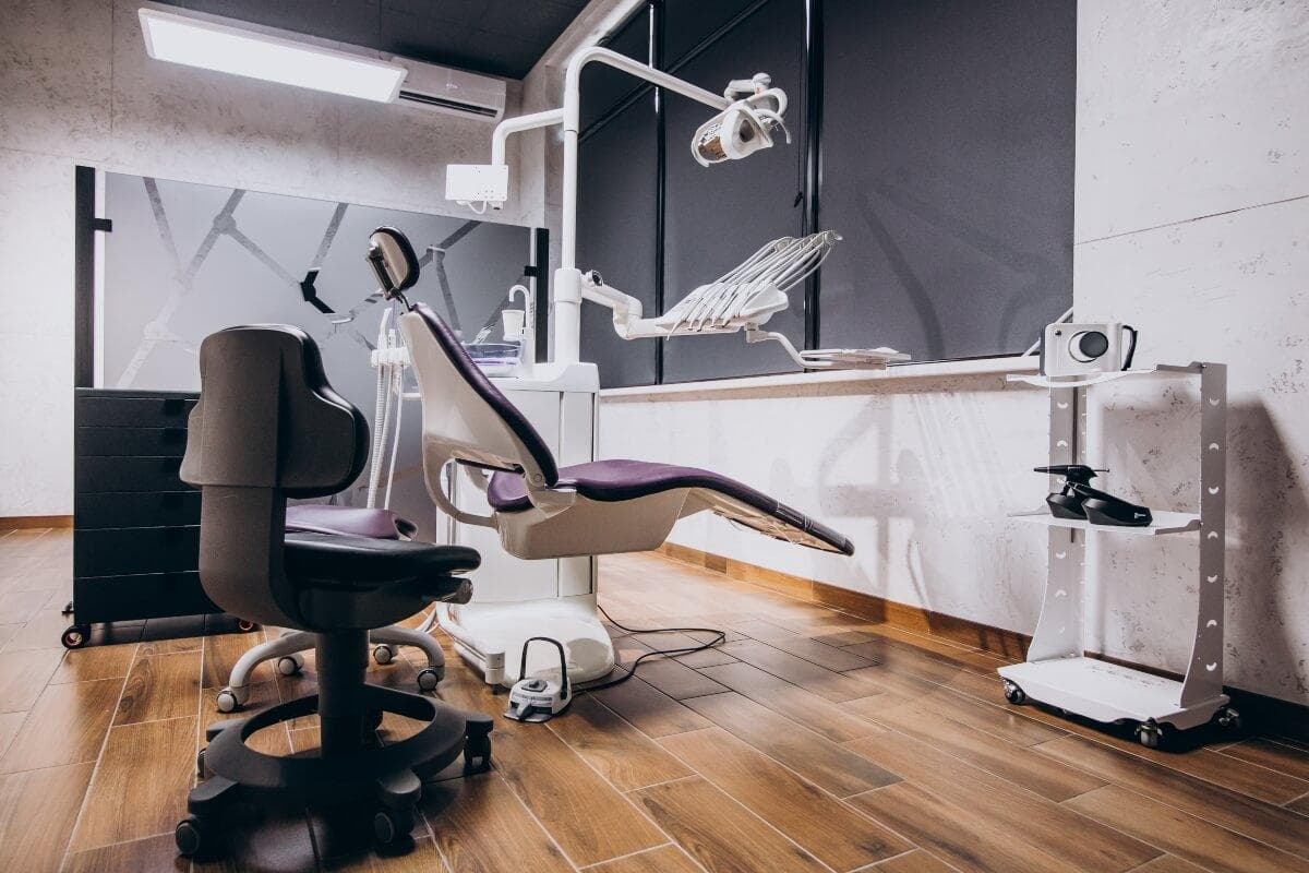 diferencias entre franquicia dental y clínica de autor