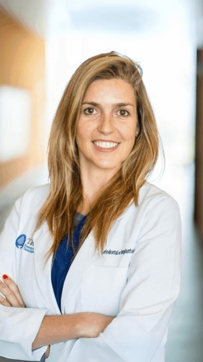 Laura Sierra — Sierra Clínica Dental