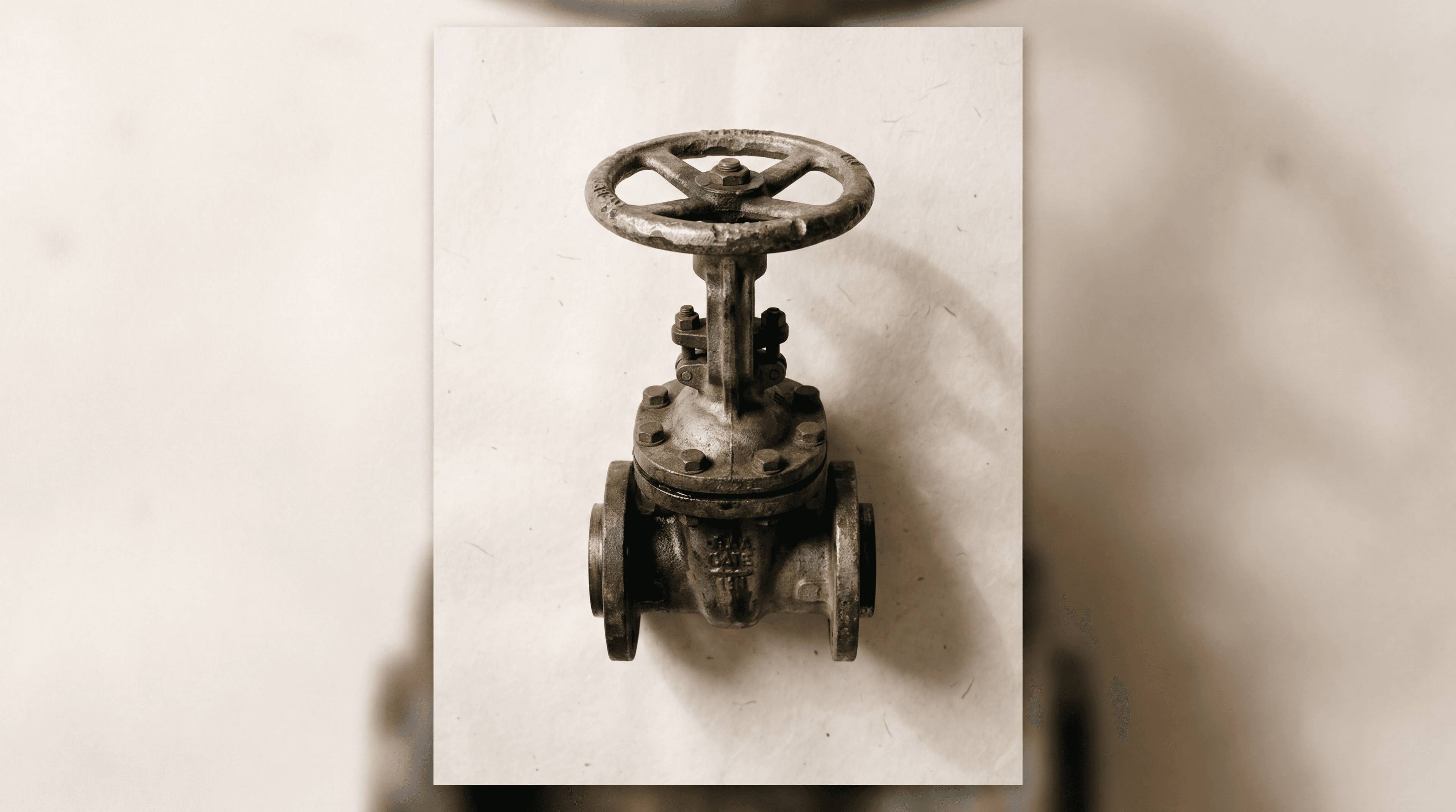 Dirección financiera de la clínica con dashboards de decisión mensual.