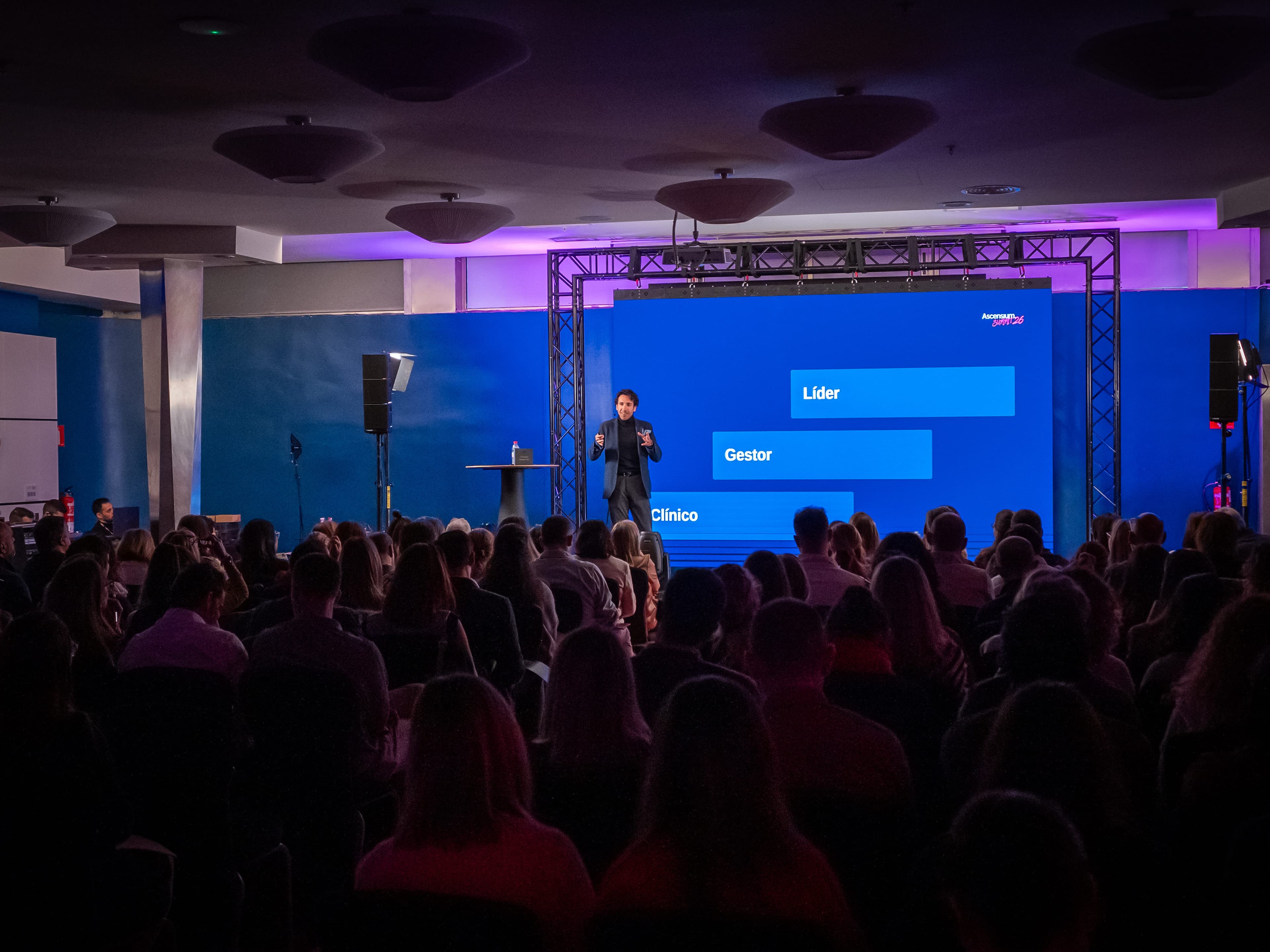 Hugo Lobato durante el Summit