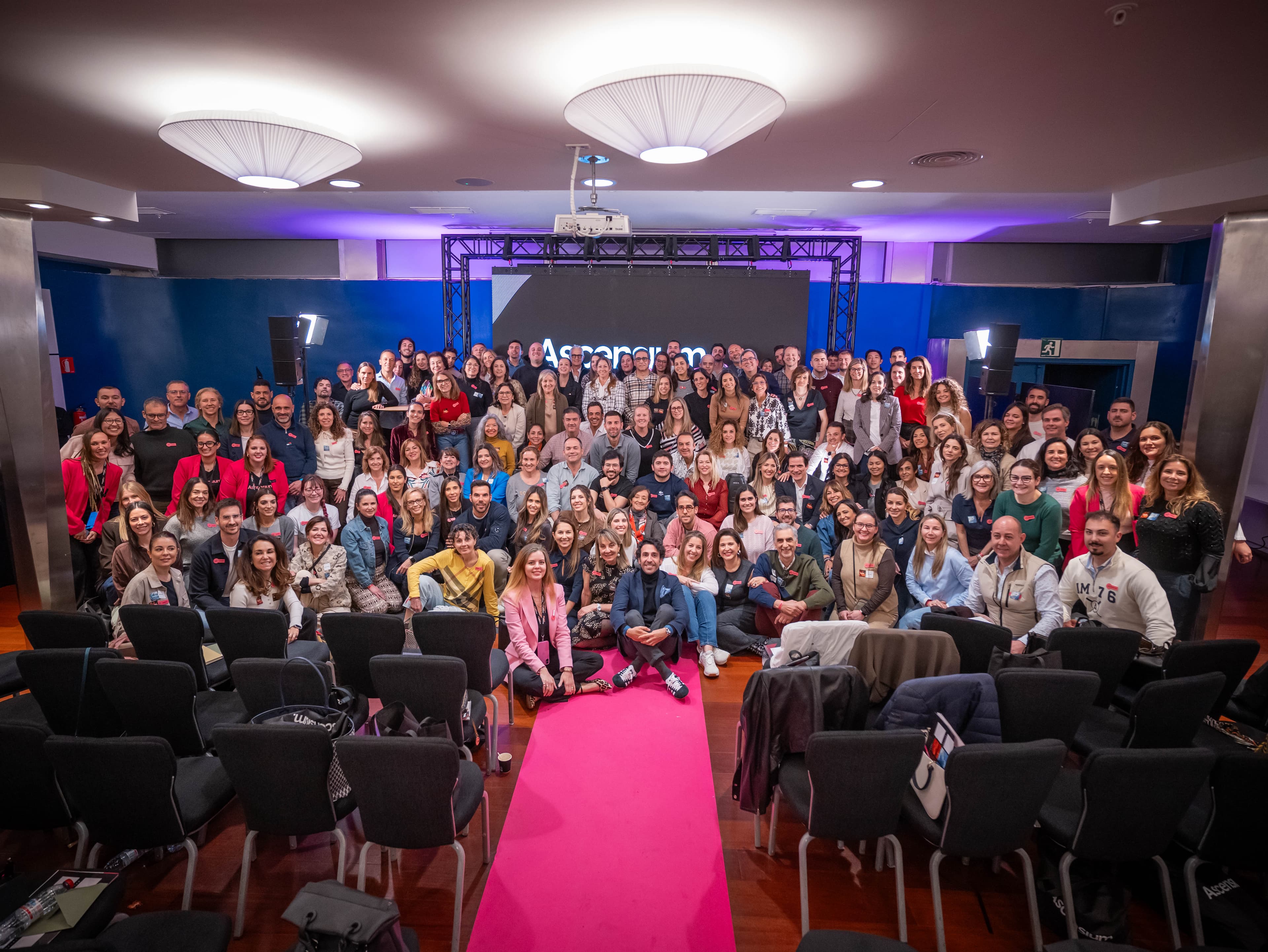 Grupo completo del Summit