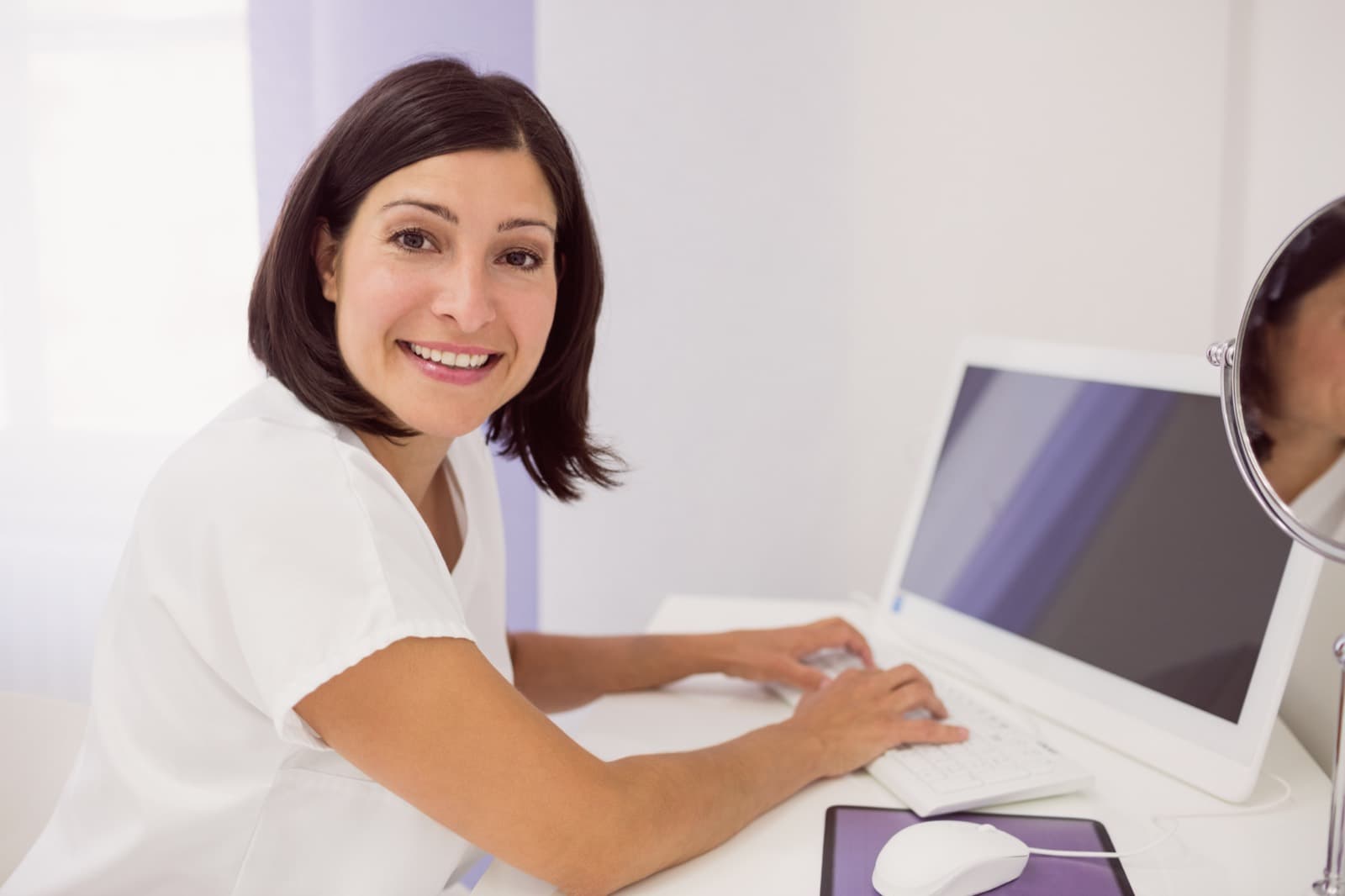 El cuadro de mando del propietario: 5 KPIs que mueven la clínica