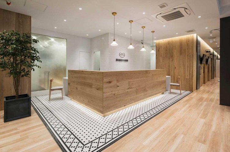 Interiorismo para clínicas dentales: suelo mosaico